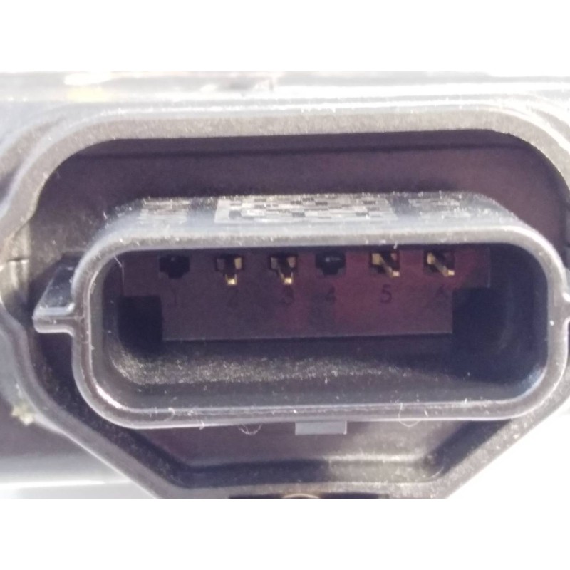 Recambio de cerradura puerta trasera derecha para renault captur zen referencia OEM IAM 805027072R  E1-A1-32-1