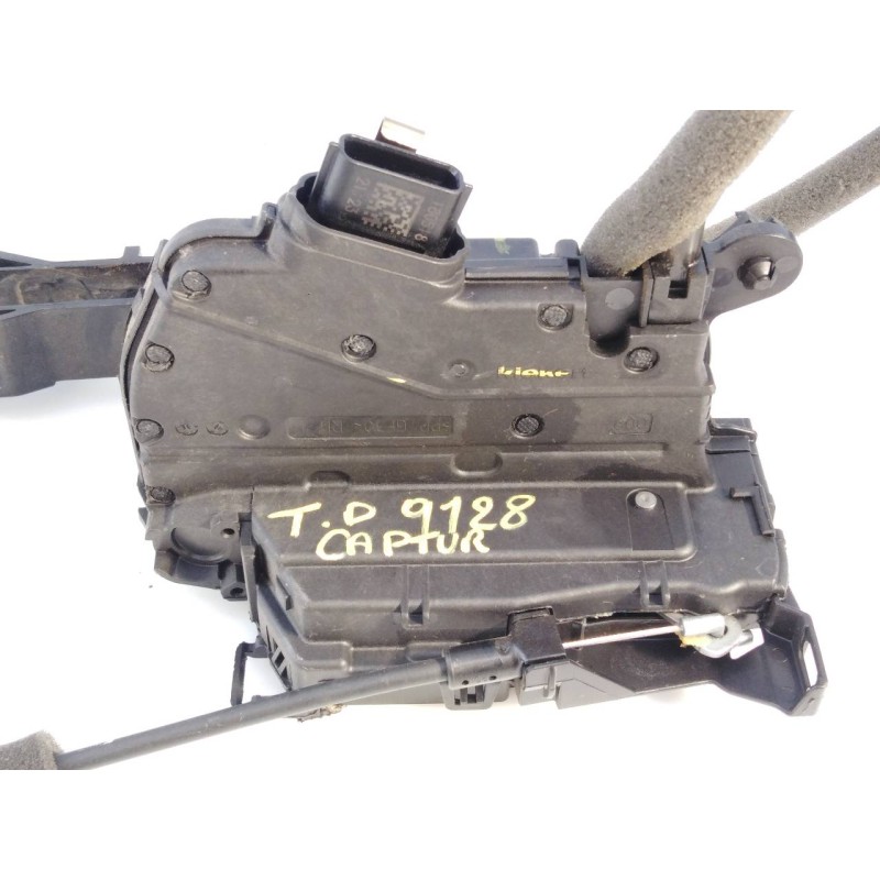 Recambio de cerradura puerta trasera derecha para renault captur zen referencia OEM IAM 805027072R  E1-A1-32-1