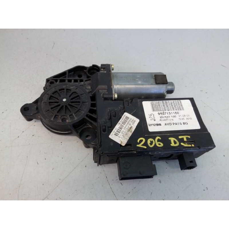 Recambio de motor elevalunas delantero izquierdo para peugeot 206 berlina 2.0 hdi cat referencia OEM IAM 9637131180  E3-B2-48-2