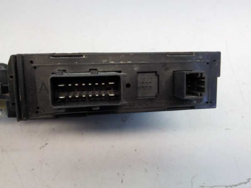 Recambio de motor elevalunas delantero izquierdo para peugeot 206 berlina 2.0 hdi cat referencia OEM IAM 9637131180  E3-B2-48-2