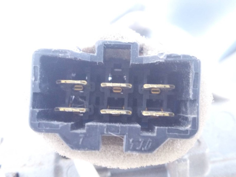 Recambio de antirrobo para ssangyong tivoli premium 4x2 referencia OEM IAM   E3-A3-19-2