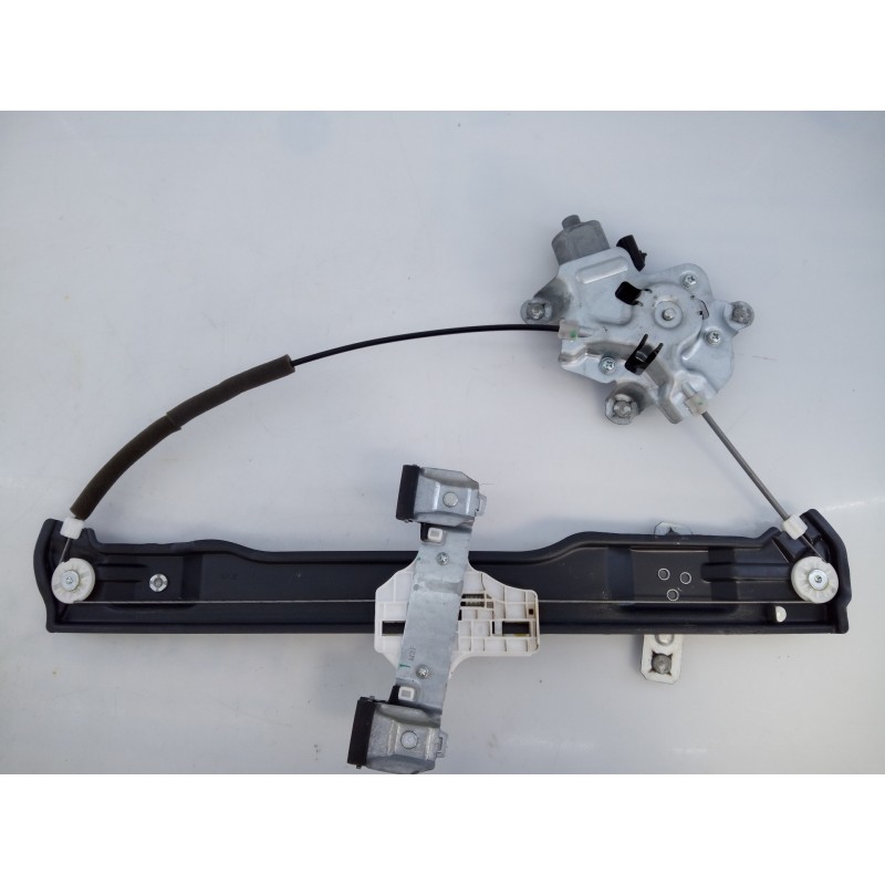 Recambio de elevalunas delantero derecho para ssangyong tivoli crystal 4x2 referencia OEM IAM U7C29L4  E3-A3-20-2