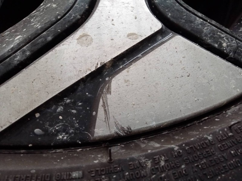 Recambio de llanta para citroën c4 iii seduction referencia OEM IAM 195/60/18  