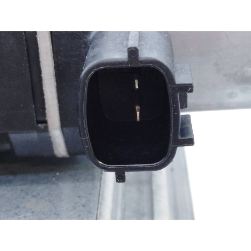 Recambio de elevalunas trasero derecho para renault captur zen referencia OEM IAM 19031060034 827009380R E1-A1-28-2