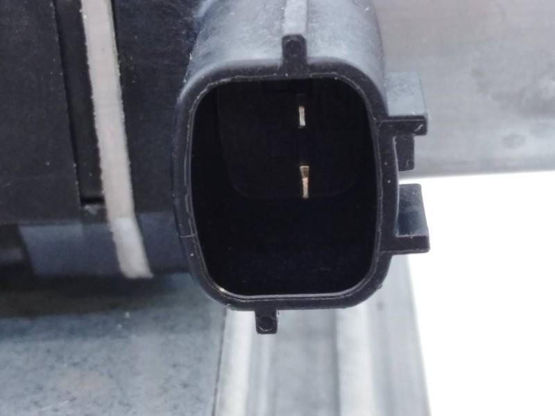 Recambio de elevalunas trasero derecho para renault captur zen referencia OEM IAM 19031060034 827009380R E1-A1-28-2