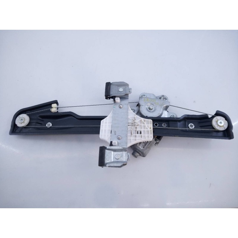 Recambio de elevalunas trasero derecho para ssangyong tivoli crystal 4x2 referencia OEM IAM   E1-B3-4-1