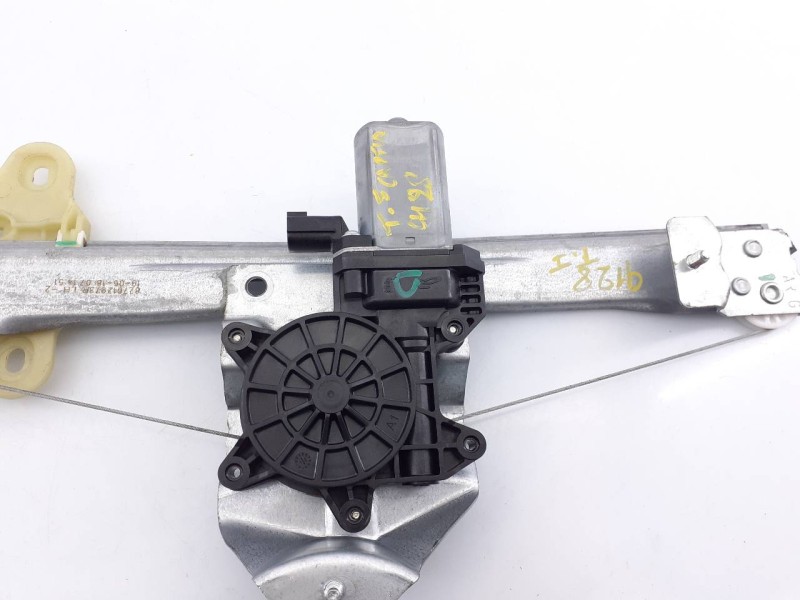 Recambio de elevalunas trasero izquierdo para renault captur zen referencia OEM IAM 12800147201D 9030351B E1-A1-4-2