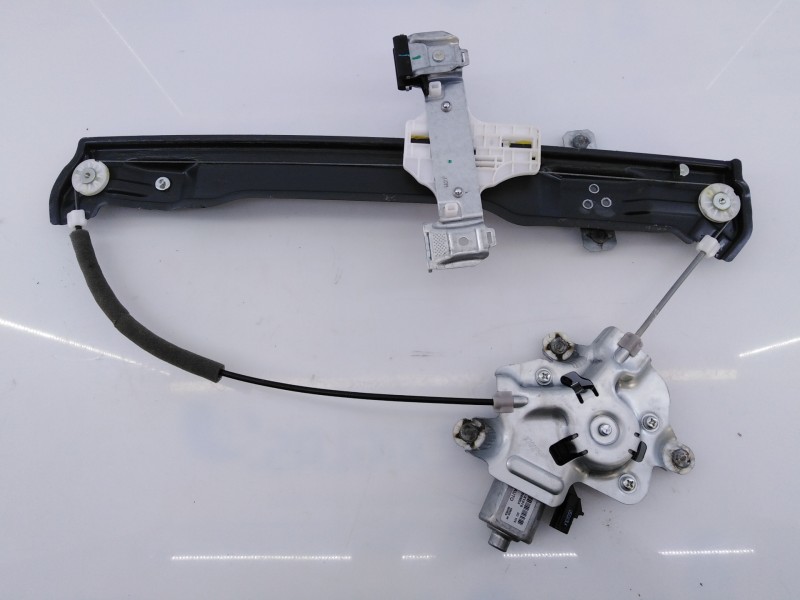 Recambio de elevalunas delantero izquierdo para ssangyong tivoli premium 4x2 referencia OEM IAM 98810X1010 001100560954 E1-B3-4-