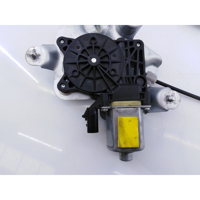 Recambio de elevalunas delantero izquierdo para ssangyong tivoli premium 4x2 referencia OEM IAM 98810X1010 001100560954 E1-B3-4-