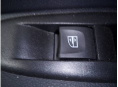 MANDO ELEVALUNAS TRASERO DERECHO 