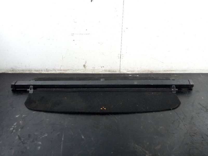 Recambio de bandeja trasera para ssangyong tivoli crystal 4x2 referencia OEM IAM   P2-A2-26