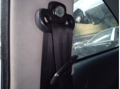 CINTURON SEGURIDAD DELANTERO DERECHO 