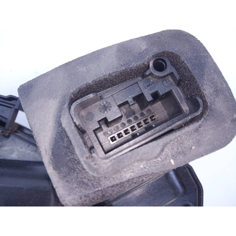 Recambio de cerradura puerta delantera derecha para skoda yeti active referencia OEM IAM 5K1837016B  E1-A5-4-1