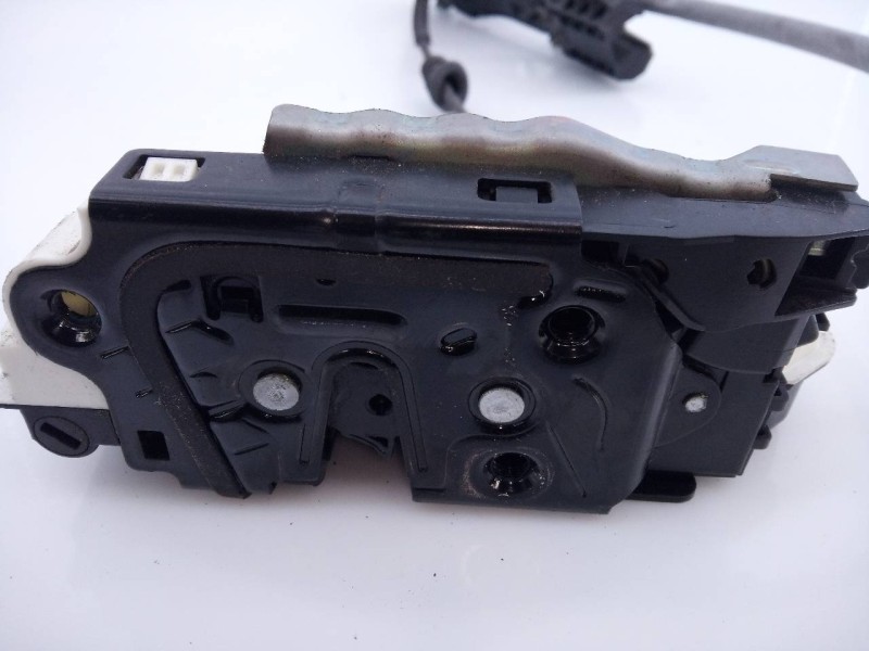 Recambio de cerradura puerta delantera derecha para skoda yeti active referencia OEM IAM 5K1837016B  E1-A5-4-1