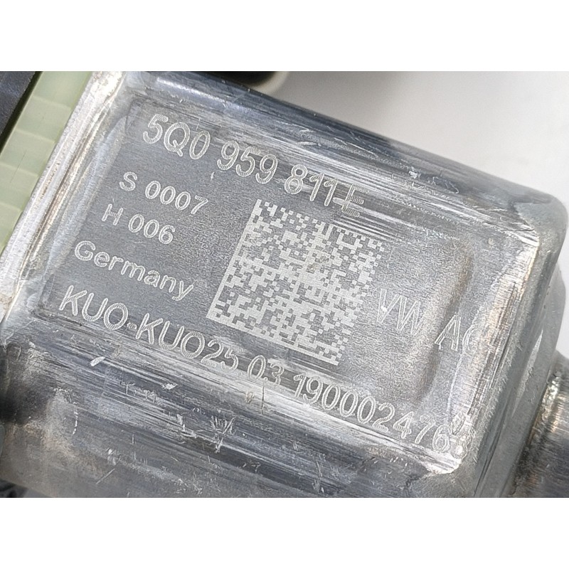 Recambio de elevalunas trasero izquierdo para skoda octavia lim. (5e3) ambition referencia OEM IAM 0130822725 5Q0959811E E1-A5-4