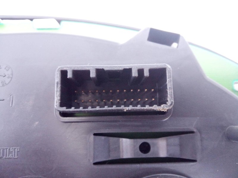 Recambio de cuadro instrumentos para dacia sandero stepway referencia OEM IAM 248101921R  E2-A1-35-2