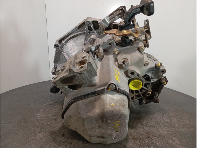 Recambio de caja cambios para citroën c3 1.4 referencia OEM IAM 20CP15  M1-B2-83