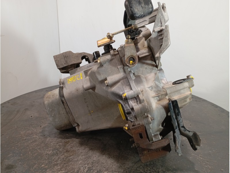 Recambio de caja cambios para citroën c3 1.4 referencia OEM IAM 20CP15  M1-B2-83