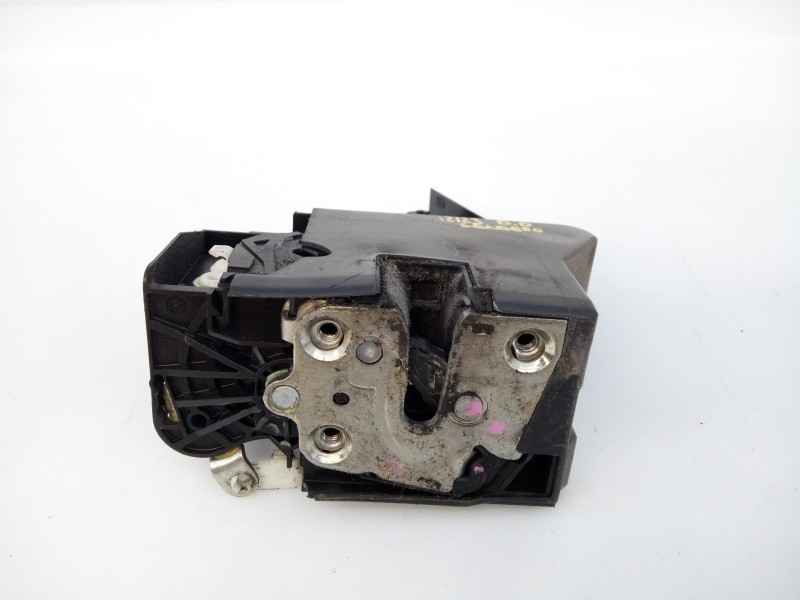 Recambio de cerradura puerta delantera derecha para dacia sandero stepway referencia OEM IAM 805026816RF  E1-A1-27-2