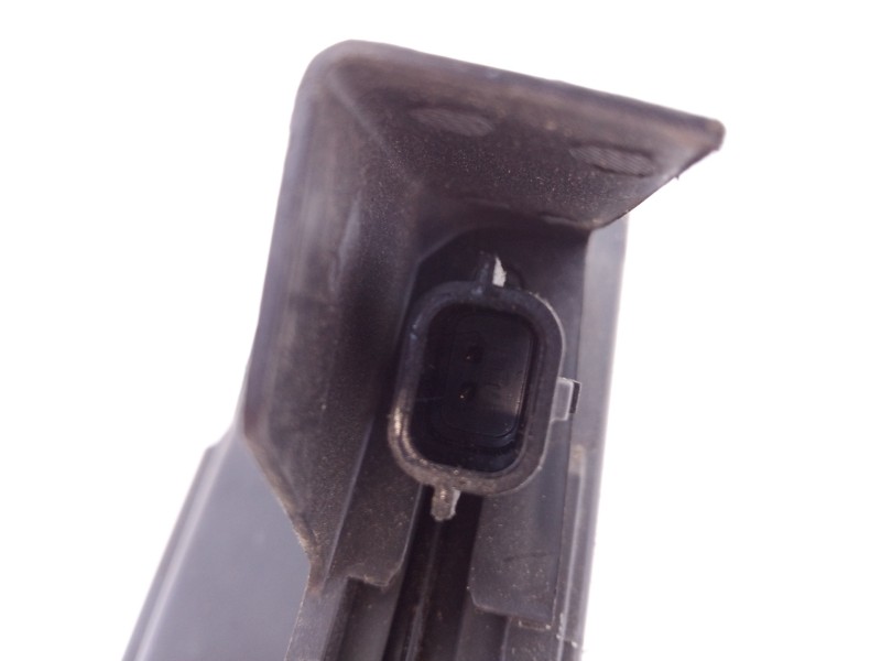 Recambio de cerradura puerta trasera derecha para dacia sandero stepway referencia OEM IAM 825022281RF  E1-A1-27-2