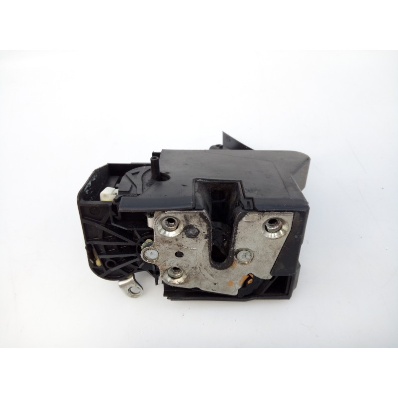 Recambio de cerradura puerta trasera derecha para dacia sandero stepway referencia OEM IAM 825022281RF  E1-A1-27-2