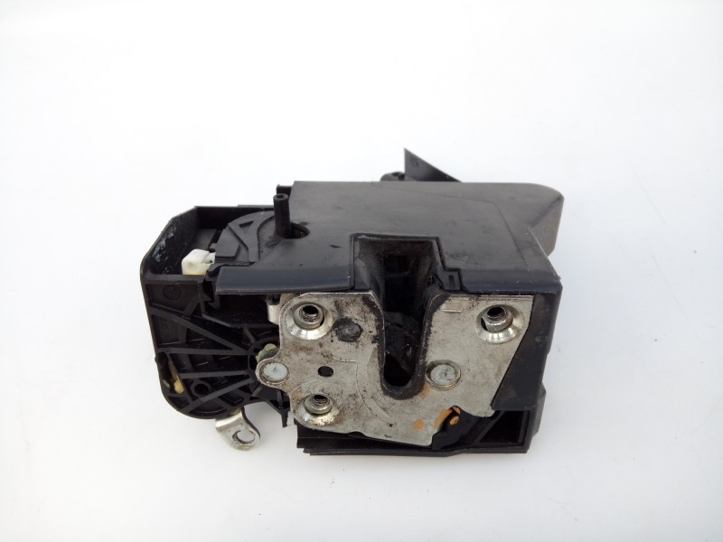 Recambio de cerradura puerta trasera derecha para dacia sandero stepway referencia OEM IAM 825022281RF  E1-A1-27-2