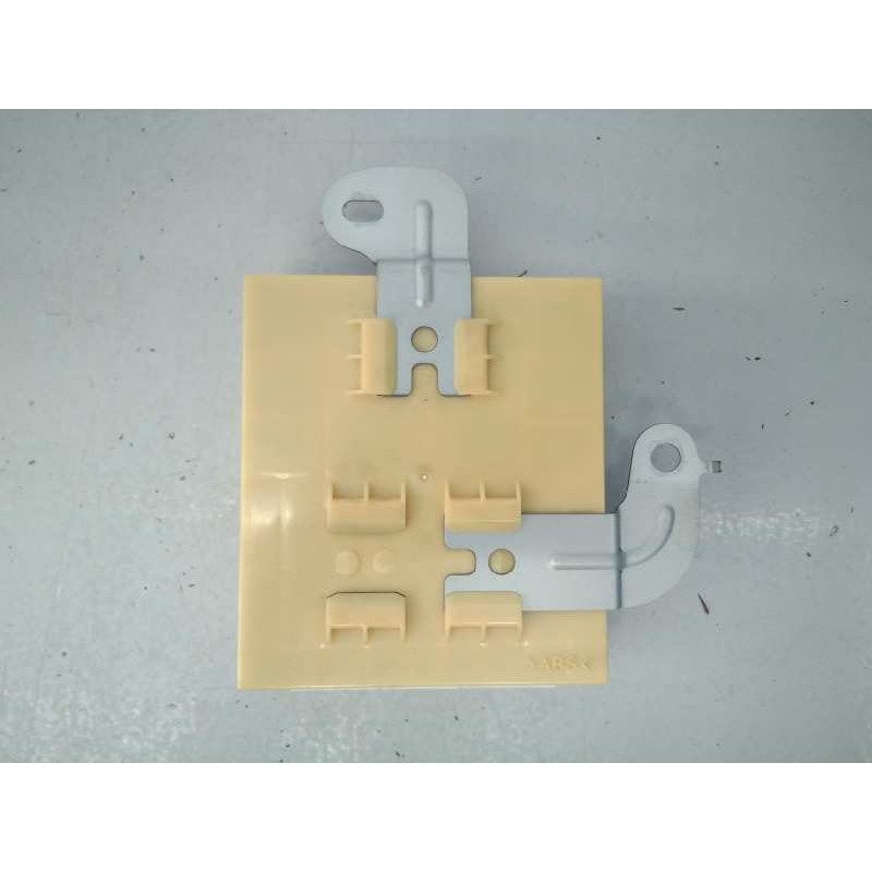 Recambio de modulo electronico para toyota land cruiser (j12) 3.0 d4-d vxl referencia OEM IAM 8865060681 1776000691 E3-B2-18-3