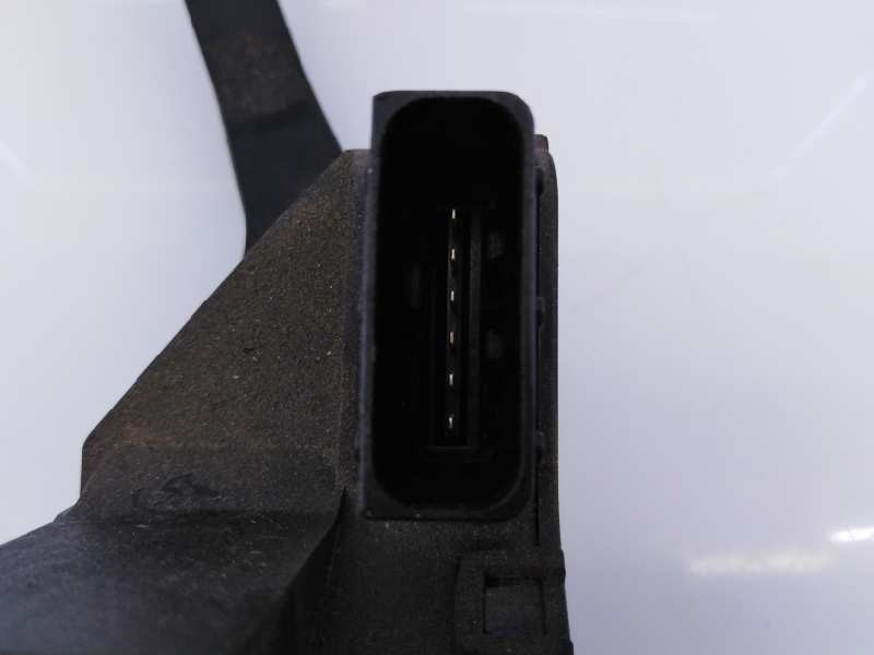 Recambio de pedal acelerador para iveco daily furgón fg h2 33 s ... v batalla 3520 referencia OEM IAM 5801333490  E3-B6-46-1