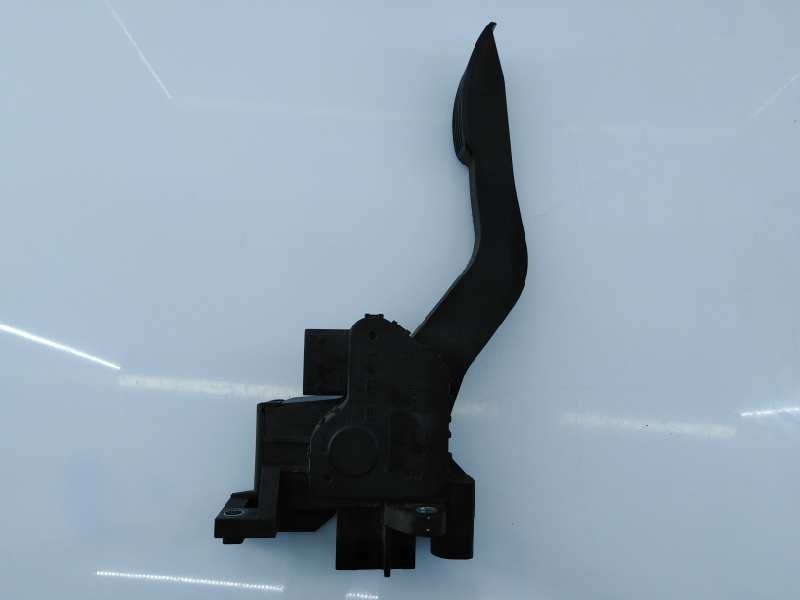 Recambio de pedal acelerador para iveco daily furgón fg h2 33 s ... v batalla 3520 referencia OEM IAM 5801333490  E3-B6-46-1