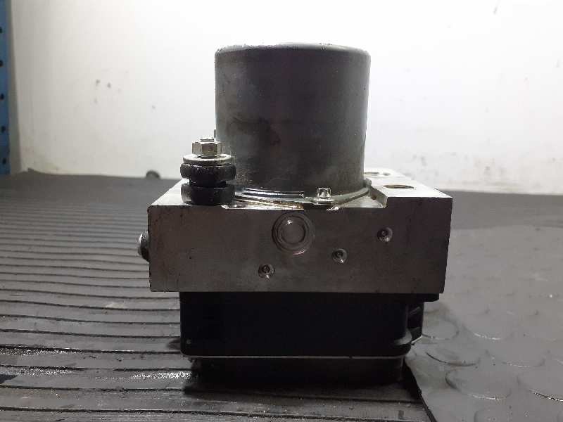 Recambio de abs para land rover discovery v6 td se referencia OEM IAM SRB500440 0265235020 P3-B8-2-3