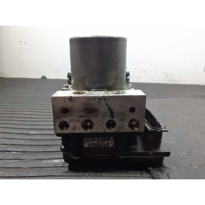 Recambio de abs para land rover discovery v6 td se referencia OEM IAM SRB500440 0265235020 P3-B8-2-3