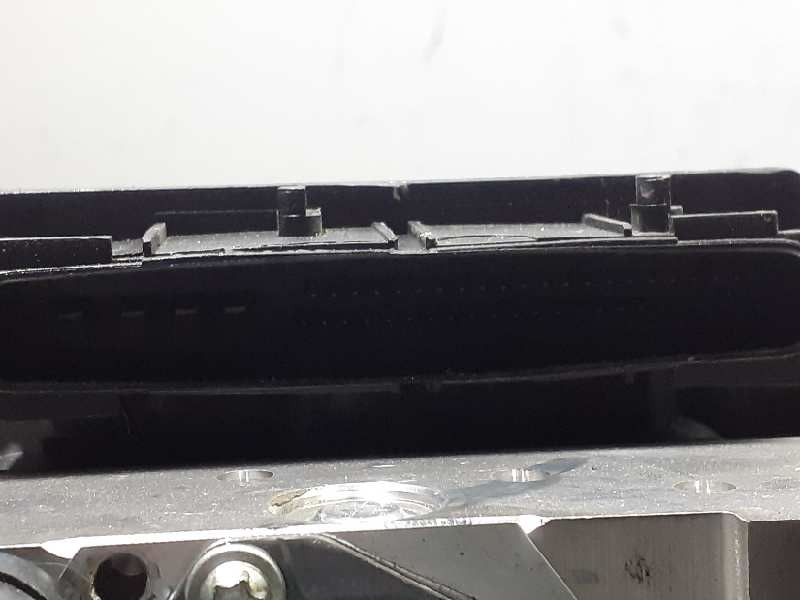 Recambio de abs para land rover discovery v6 td se referencia OEM IAM SRB500440 0265235020 P3-B8-2-3