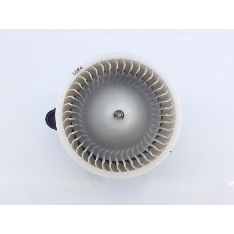 Recambio de ventilador calefaccion para hyundai i30 (gd) tecno bluedrive referencia OEM IAM F00S383474  E3-A3-14-4