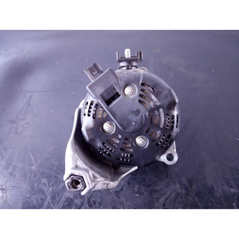 Recambio de alternador para bmw serie 3 lim. (f30) 318d referencia OEM IAM 764013103 1042118181 P3-A5-27-1
