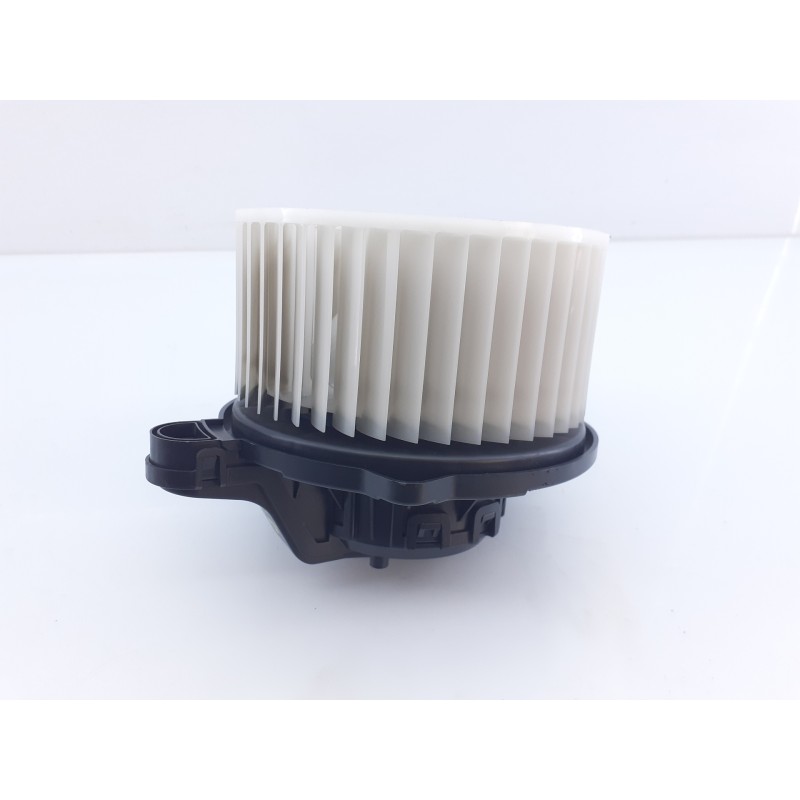 Recambio de ventilador calefaccion para hyundai i30 (gd) tecno bluedrive referencia OEM IAM F00S383474  E3-A3-14-4