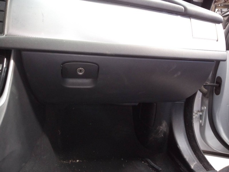 Recambio de guantera para jaguar xf pure referencia OEM IAM   