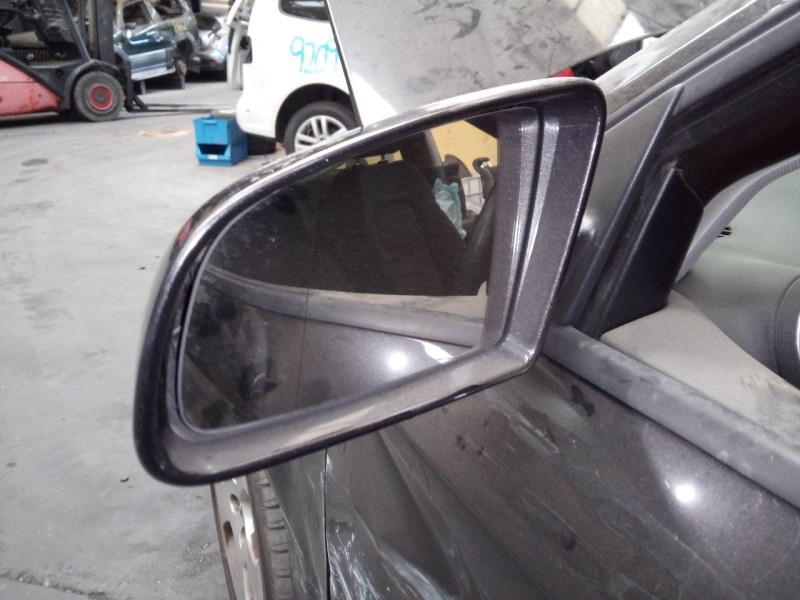 Recambio de retrovisor izquierdo electrico para audi a3 (8p) 1.6 ambition referencia OEM IAM   