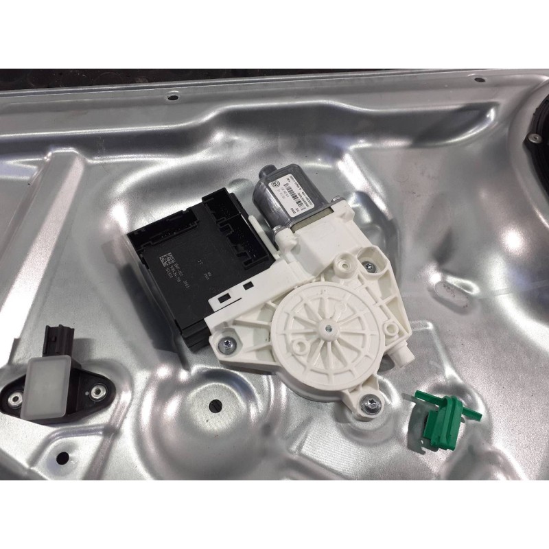 Recambio de elevalunas delantero derecho para volkswagen tiguan (5n2) sport 4motion bluemotion referencia OEM IAM 5N0959702G  P2