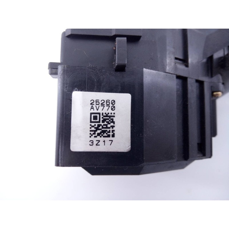 Recambio de mando limpia para nissan terrano/terrano.ii (r20) elegance referencia OEM IAM 25260AV770  