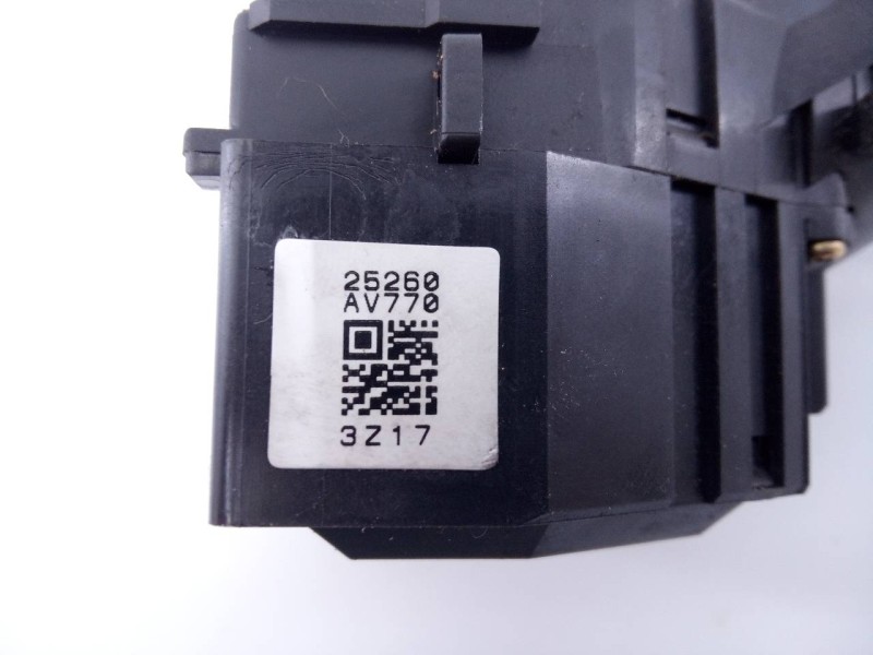 Recambio de mando limpia para nissan terrano/terrano.ii (r20) elegance referencia OEM IAM 25260AV770  