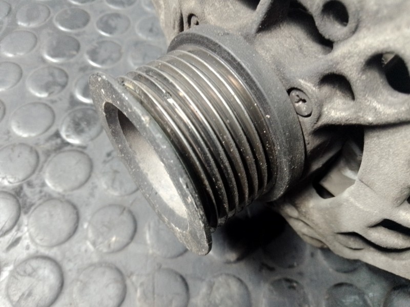 Recambio de alternador para fiat ducato furgón 33 (290) 130 (rs: 3000 mm) (l1h1) referencia OEM IAM 504385134 F000BL0705 P3-A5-9