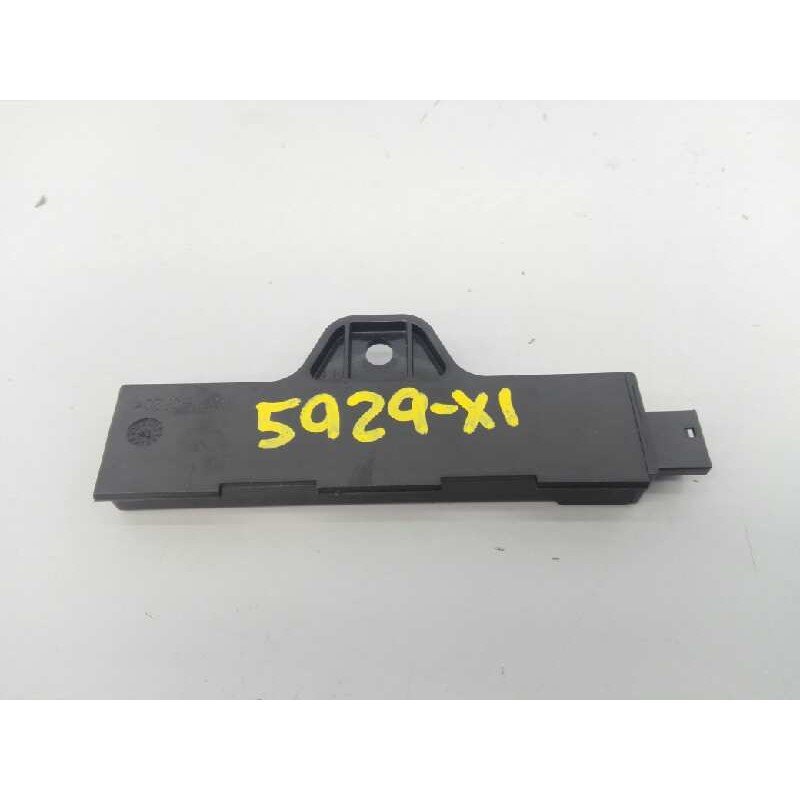 Recambio de antena para bmw serie x1 (f48) sdrive18d referencia OEM IAM 6520922083202  E3-A2-26-4