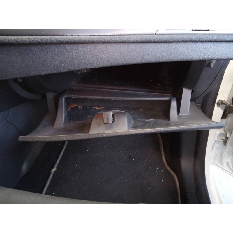 Recambio de guantera para renault megane iii berlina 5 p limited referencia OEM IAM   