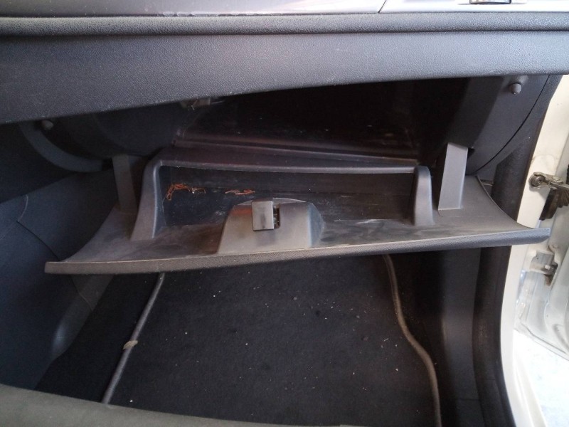 Recambio de guantera para renault megane iii berlina 5 p limited referencia OEM IAM   