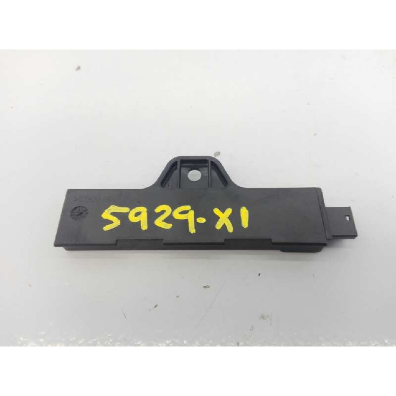 Recambio de antena para bmw serie x1 (f48) sdrive18d referencia OEM IAM 6520922083202  E3-A2-26-4