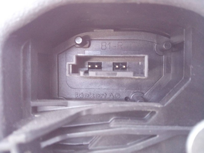 Recambio de cerradura puerta trasera derecha para bmw serie 3 lim. (f30) 318d referencia OEM IAM 7229460  E1-A3-48-1