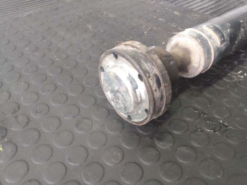 Recambio de transmision central delantera para land rover discovery v6 td se referencia OEM IAM TVB500160 B027A020507GKN4 P1-B6-