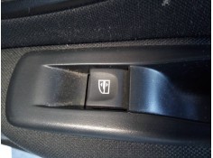 MANDO ELEVALUNAS TRASERO DERECHO 