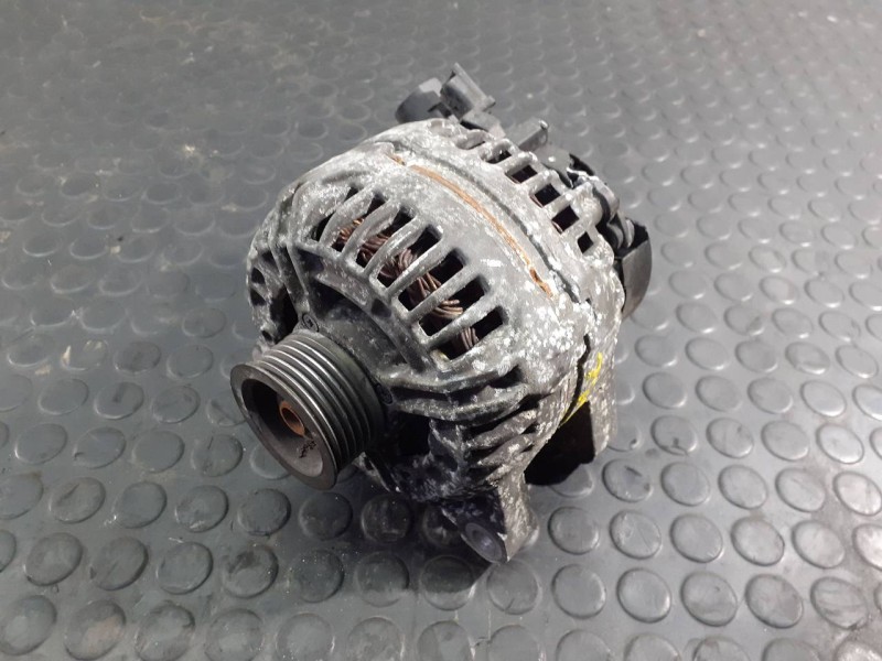 Recambio de alternador para peugeot 407 premium referencia OEM IAM F00M145322  P3-A4-30-2