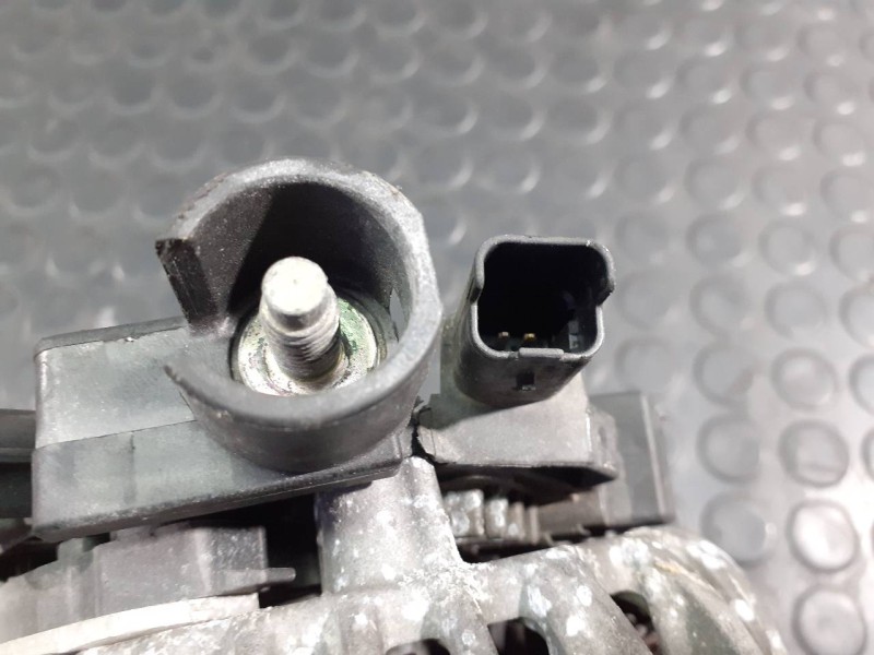 Recambio de alternador para peugeot 407 premium referencia OEM IAM F00M145322  P3-A4-30-2